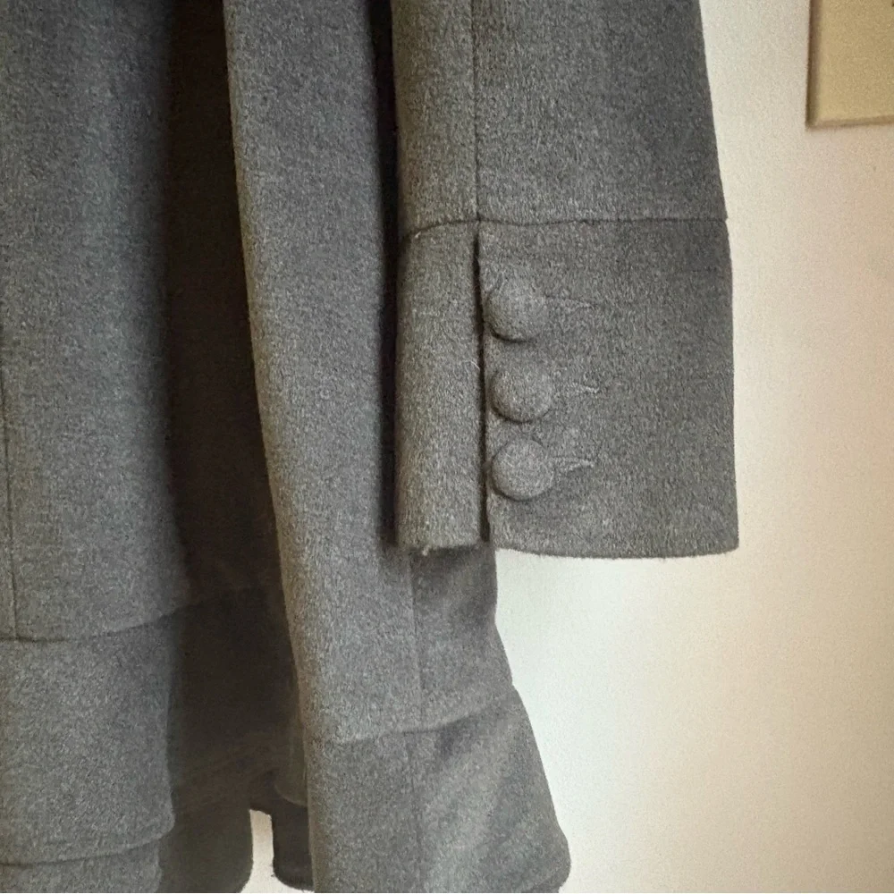 Ryu Anthropologie gray ruffled felt pea coat Women’s Medium READ DESCRIPTION!‎